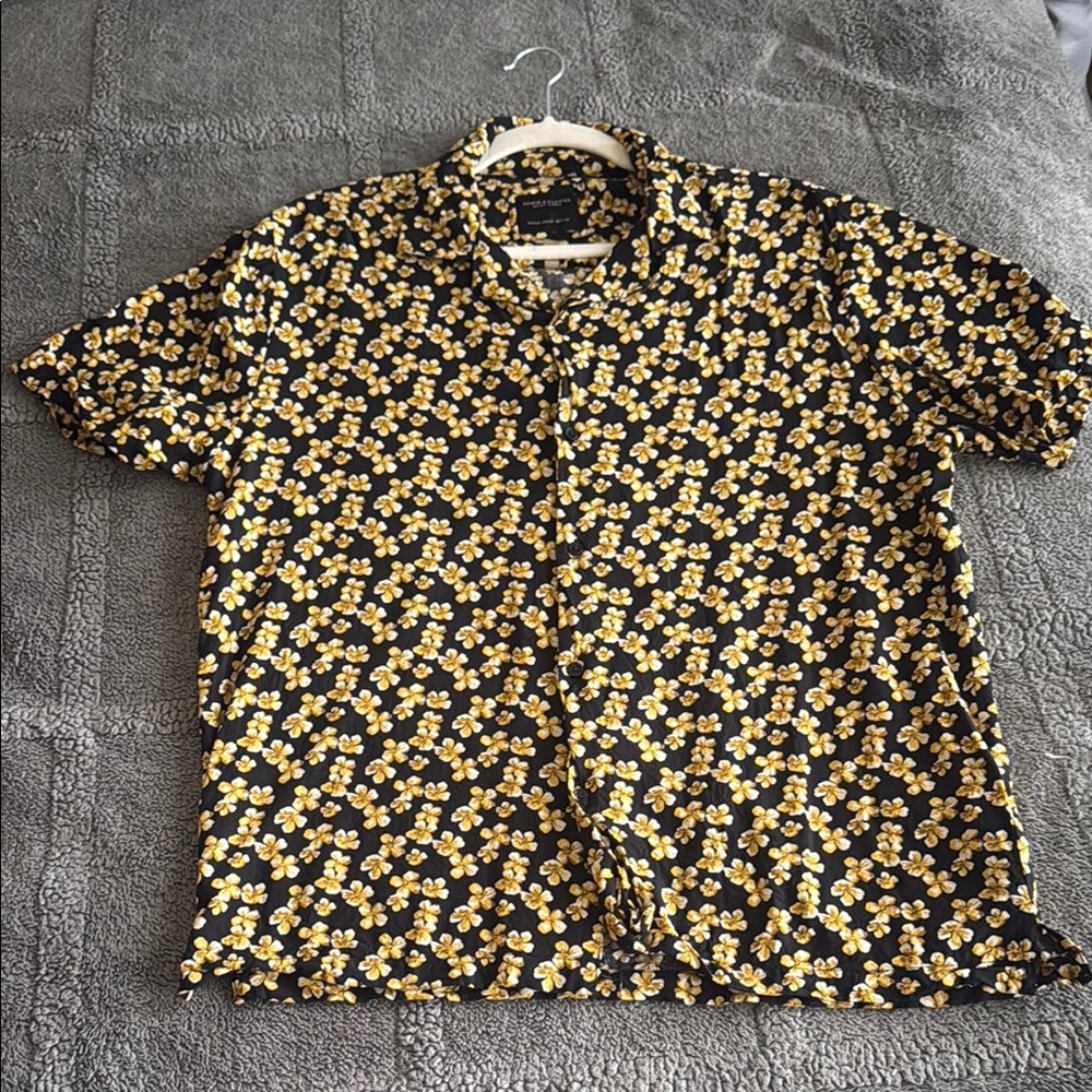Denim & Flower Black and Yellow Casual Button Down Shirt